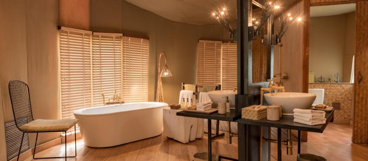 Banjaar Tola Kanha National Park - A Taj Safari Lodge Extérieur photo